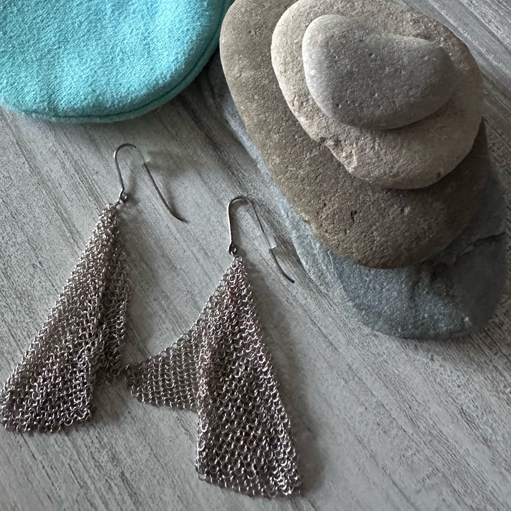 Tiffany & Co. Mesh Earrings with Turquoise Pouch